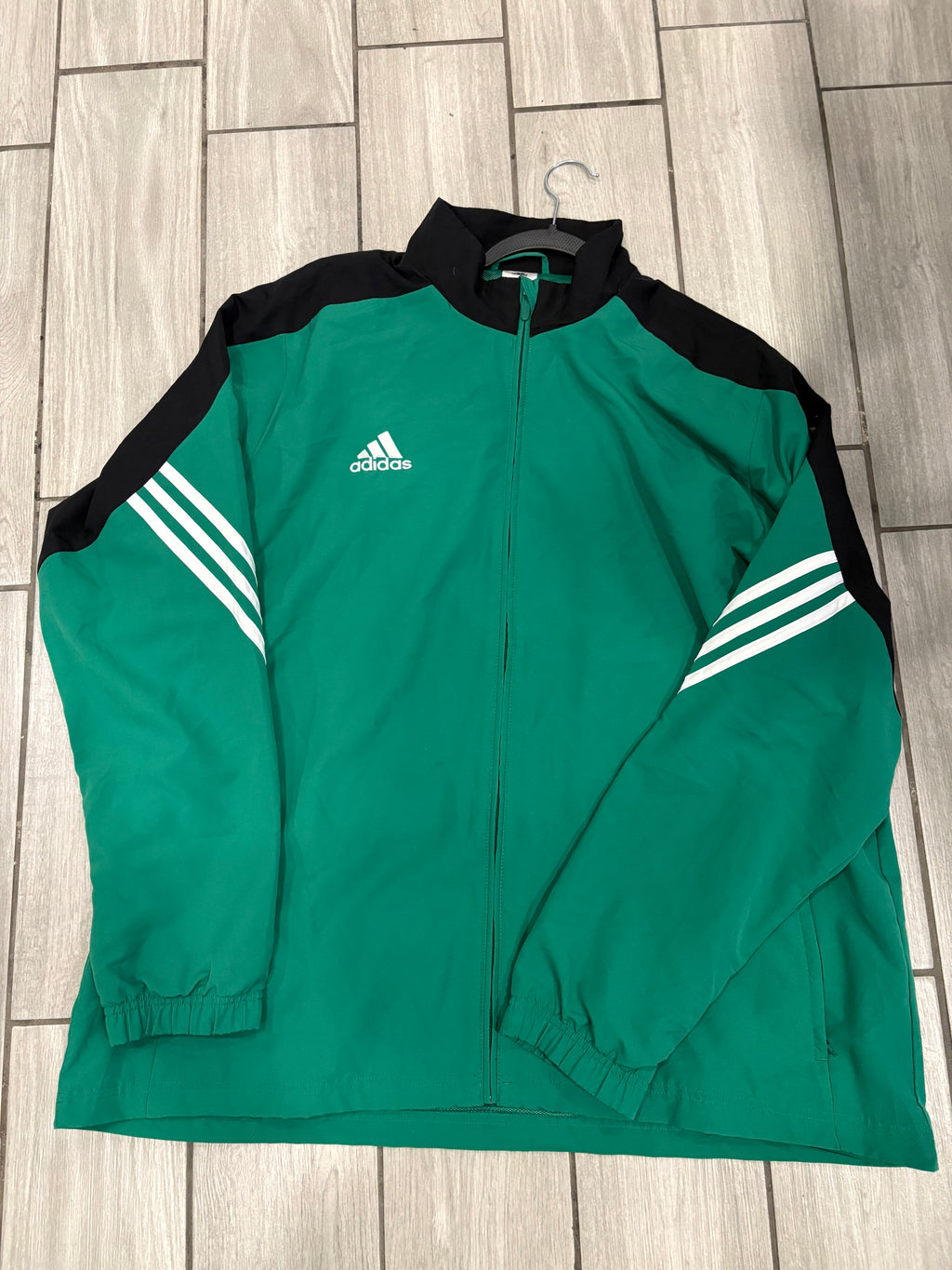 Felpa Adidas (FE03)