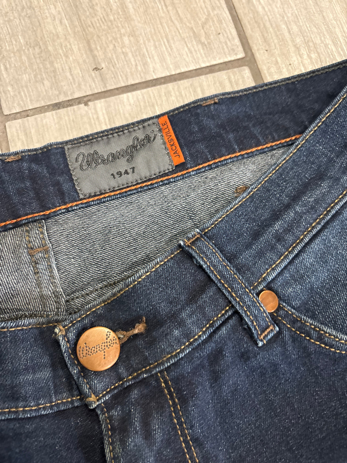 Jeans Wrangler (Q69)