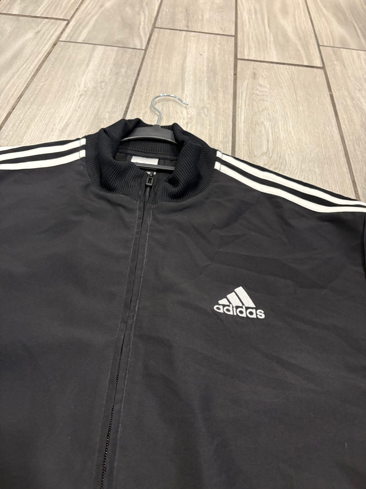 Felpa Adidas (FE06)