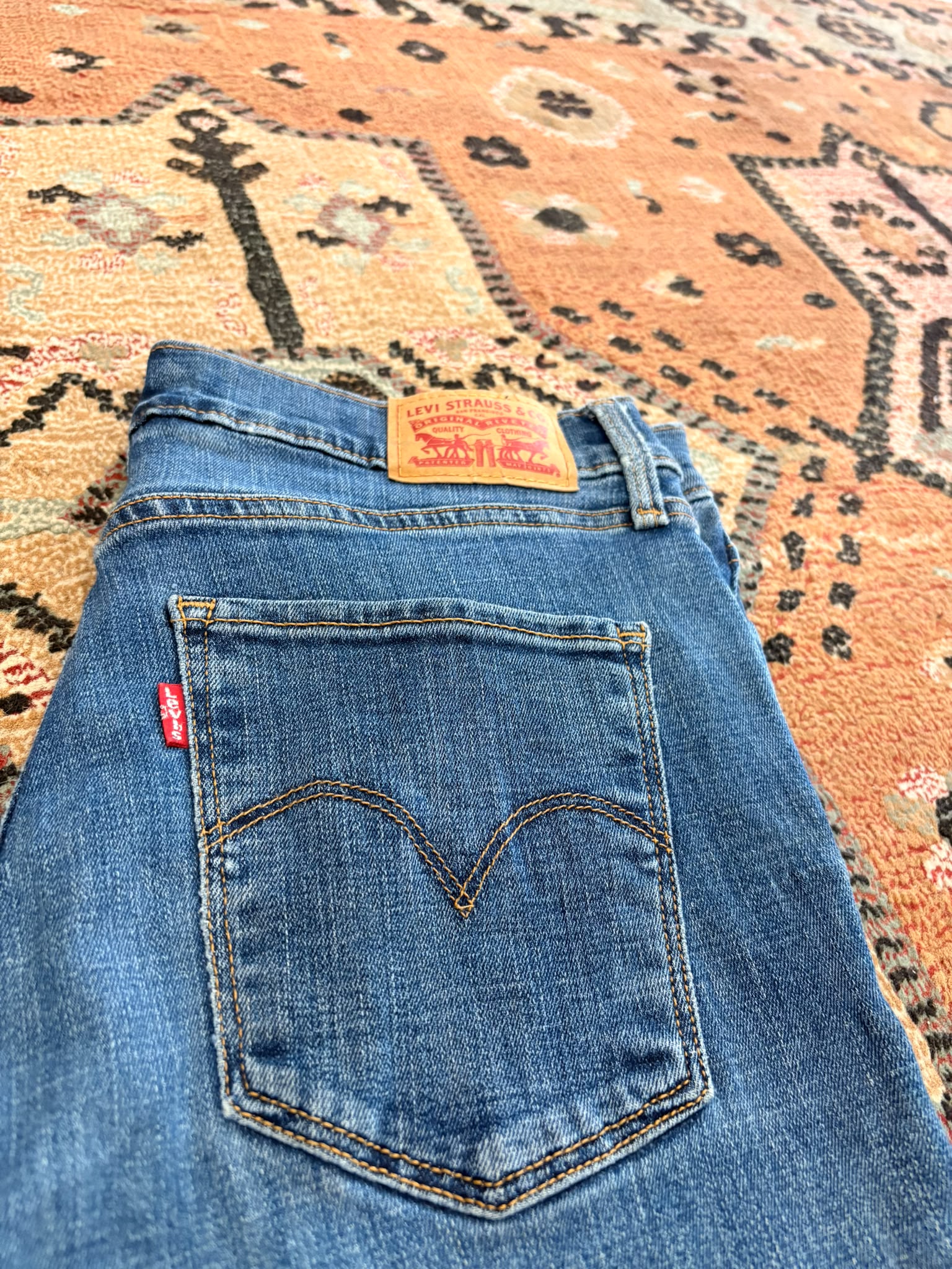 Jeans Levi's 315 Shaping Bootcut T. 44 (cod. b6)