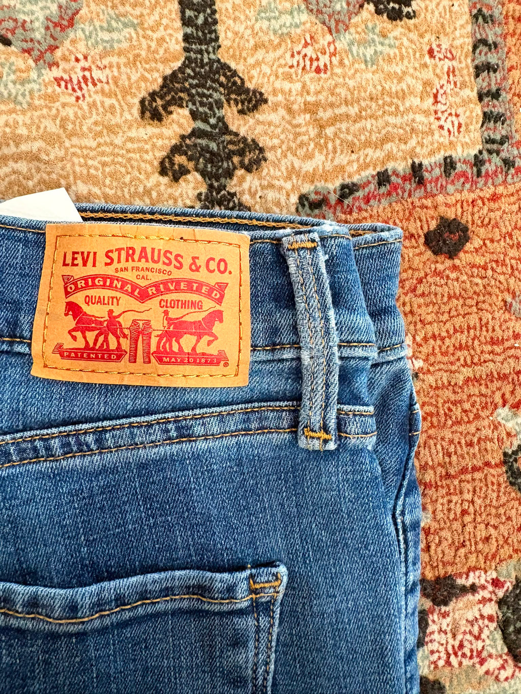 Jeans Levi's 315 Shaping Bootcut T. 44 (cod. b6)