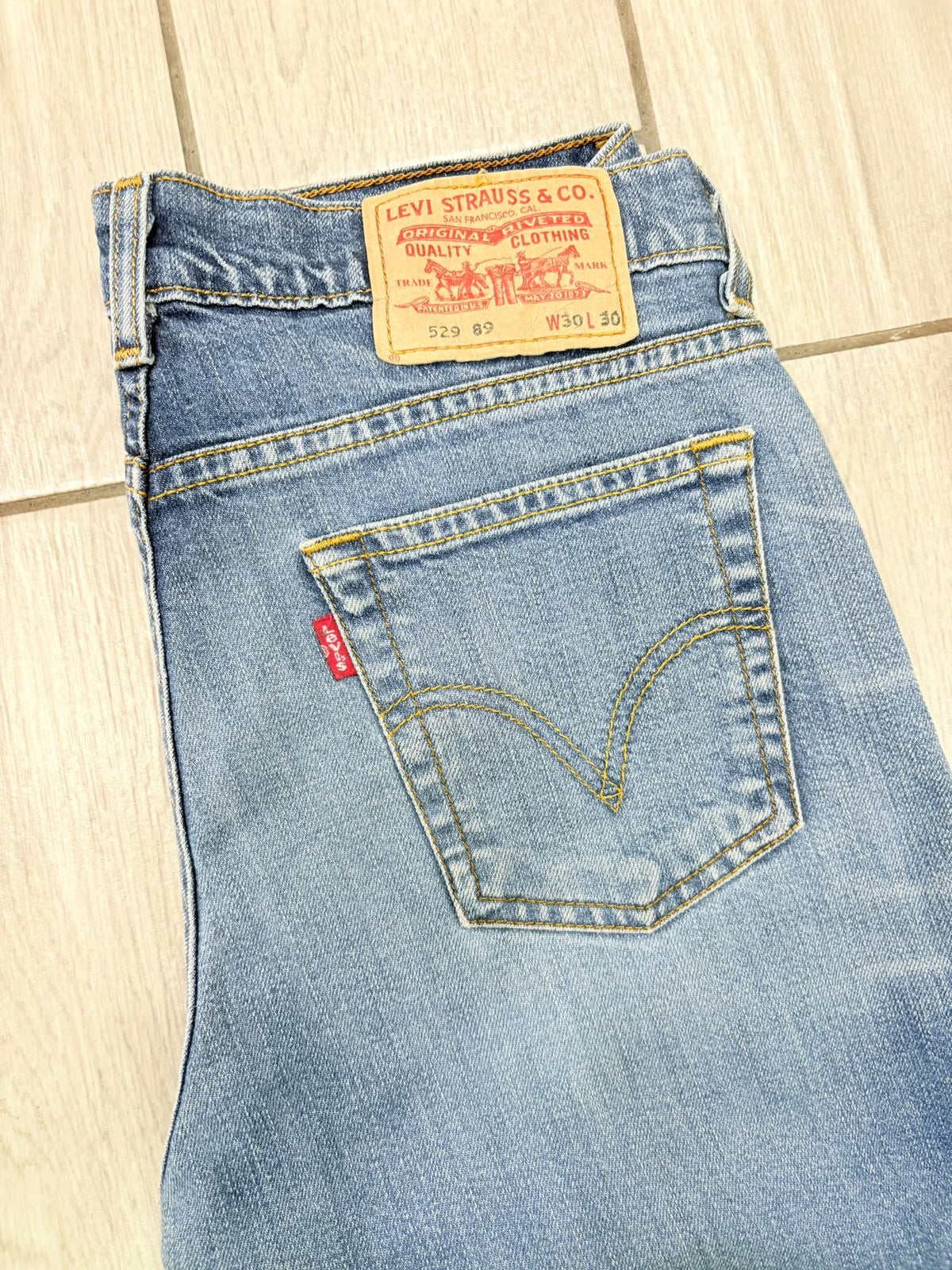 Jeans Levi's 529 (B90)