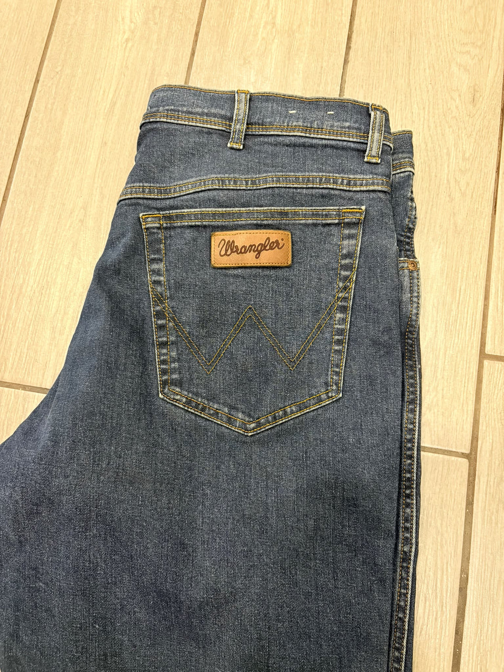 Jeans Wrangler (L22)